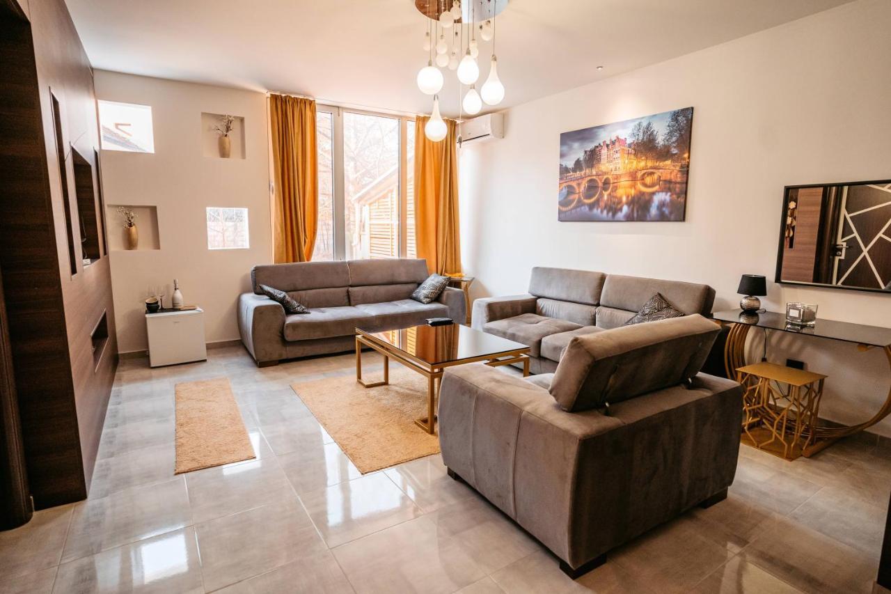 Magico Rooms & Apartments Ni エクステリア 写真